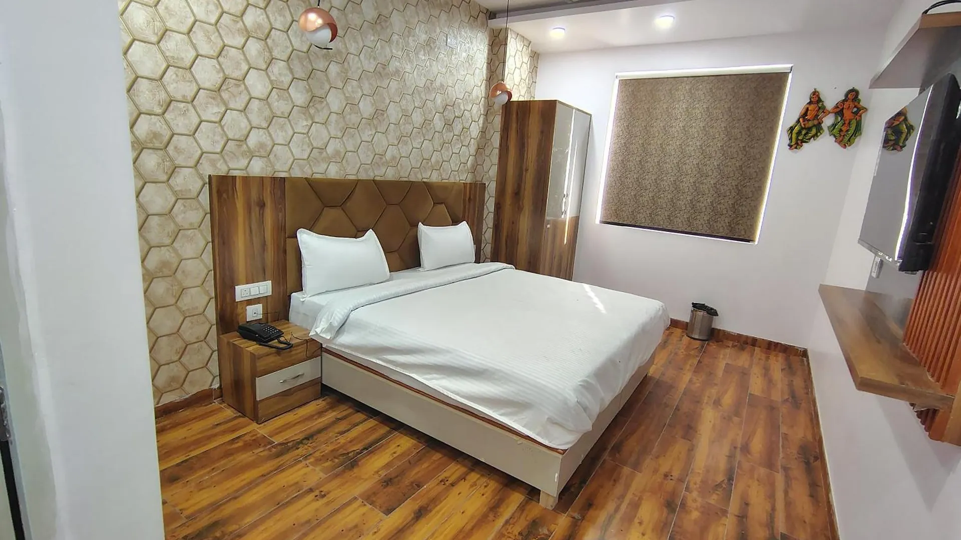 Hotel Strawberry Chandigarh India