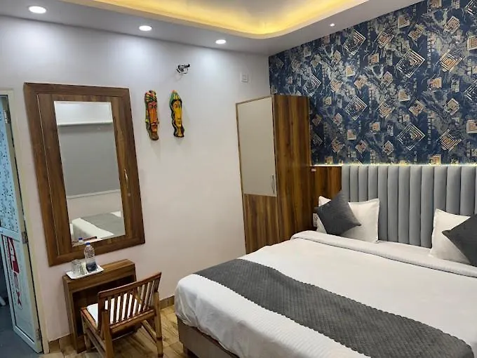 Hotel Strawberry Chandigarh